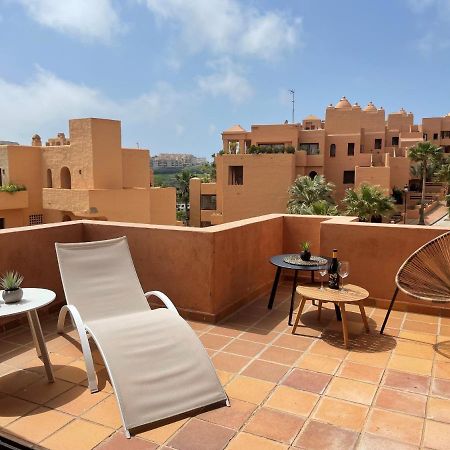 2311-Modern Apt With Sea And Pool Views San Luis de Sabinillas Exteriör bild