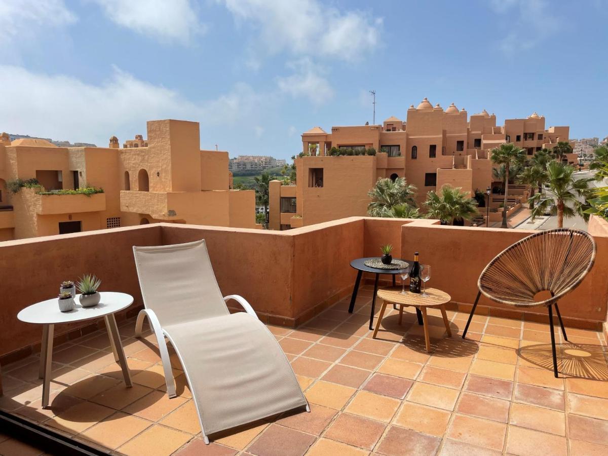 2311-Modern Apt With Sea And Pool Views San Luis de Sabinillas Exteriör bild